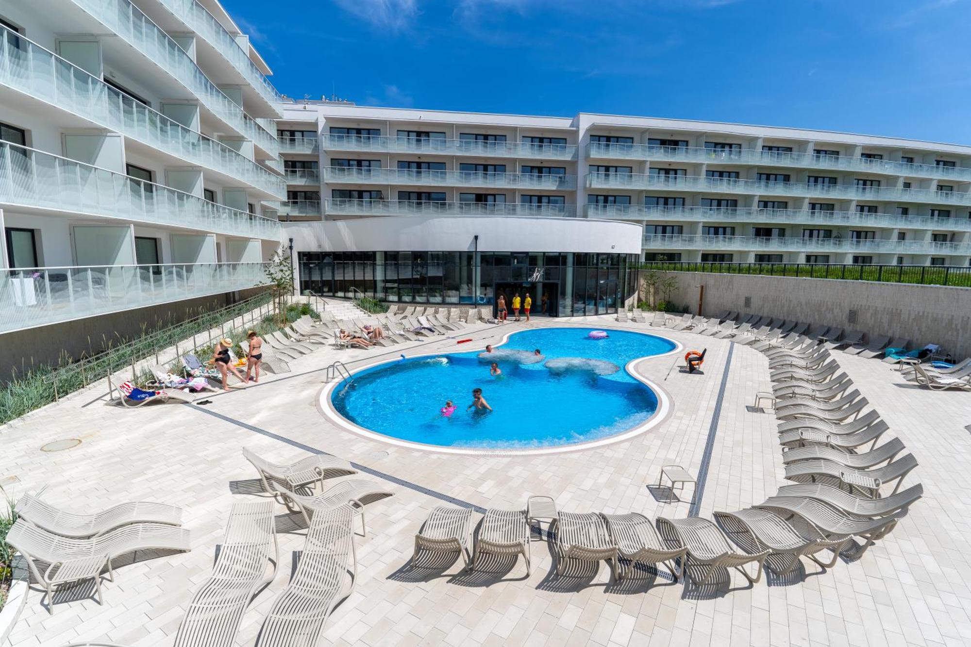 Polanki Aqua Apartamenty Premium - W Cenie Nielimitowany Dostep Do Strefy Aqua Kolobrzeg Dış mekan fotoğraf